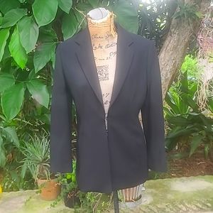 Giorgio Armani black wool sz 40/4 blazer. EUC